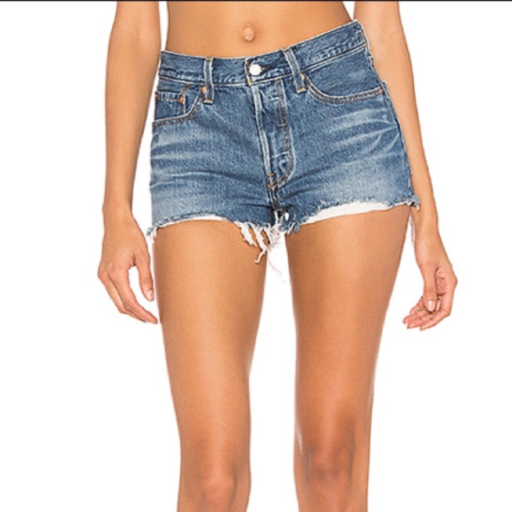 Levi’s 501 Denim Shorts in Indigo Avenue